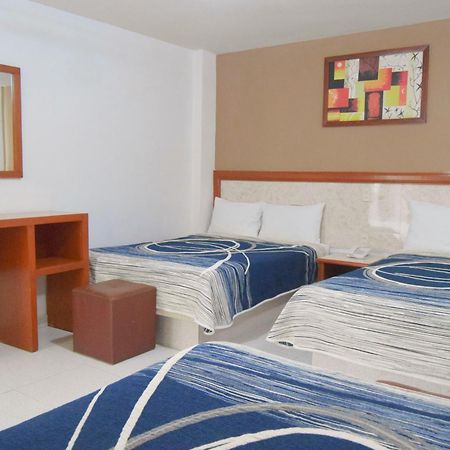 Hotel Niza Zona Piel León Kültér fotó