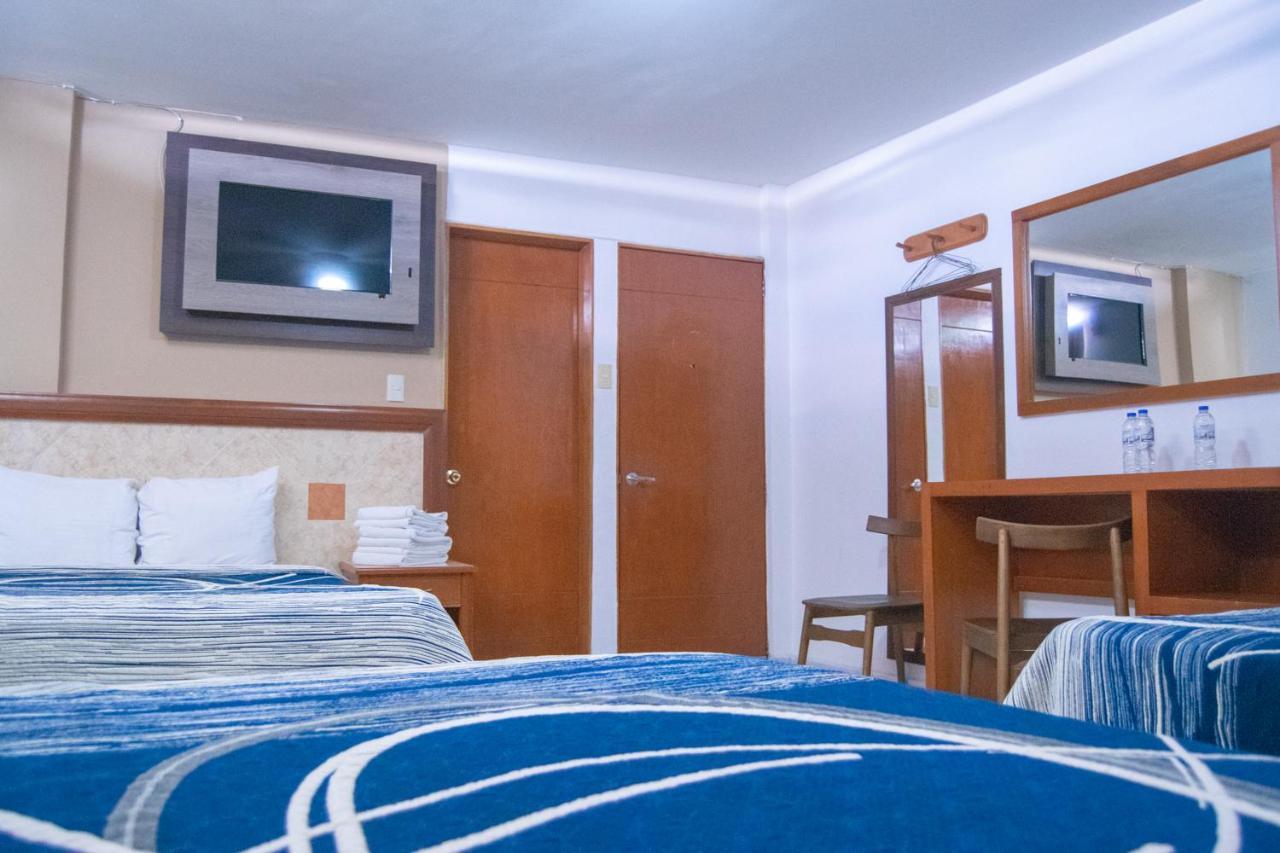 Hotel Niza Zona Piel León Kültér fotó
