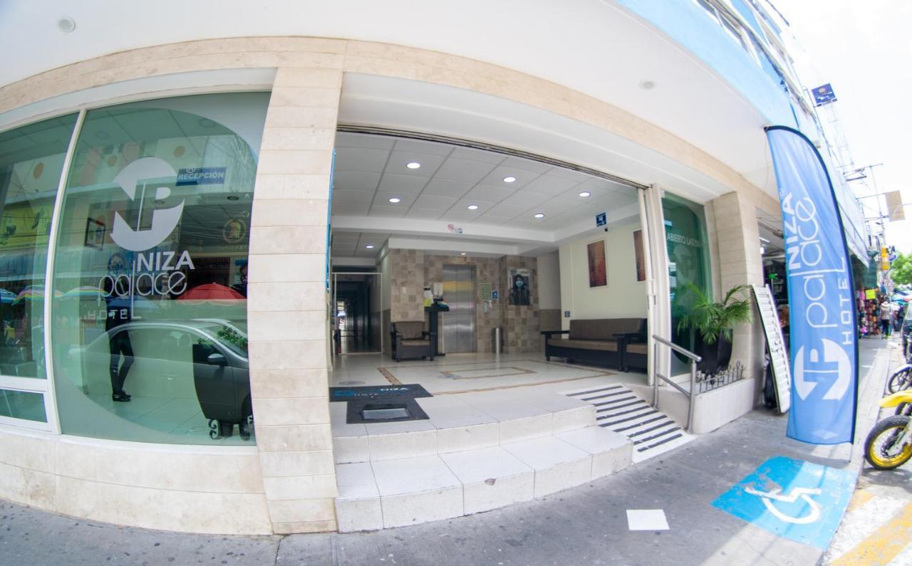 Hotel Niza Zona Piel León Kültér fotó