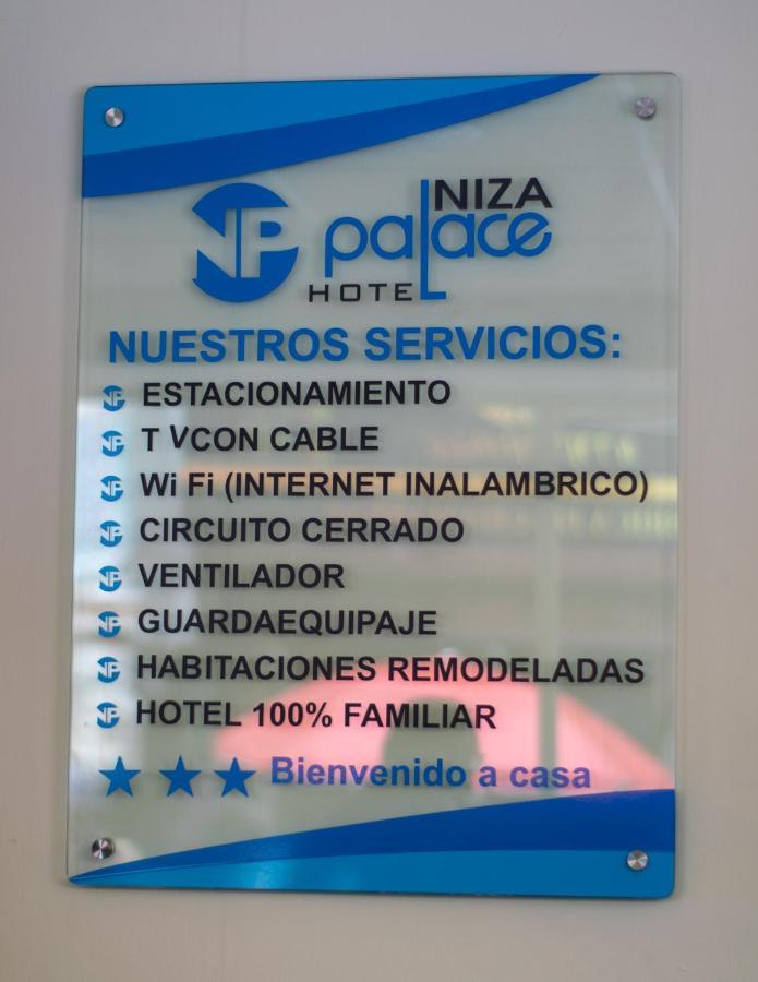 Hotel Niza Zona Piel León Kültér fotó