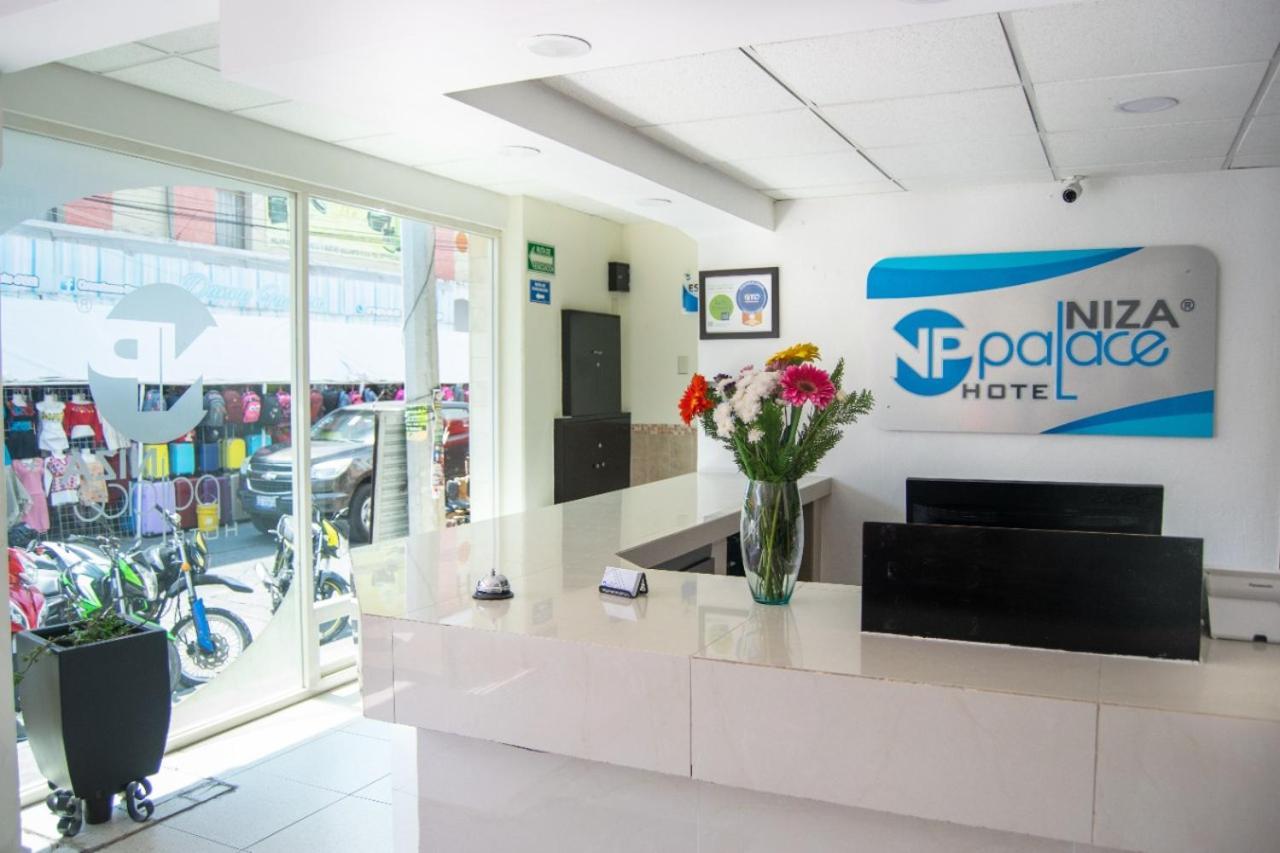 Hotel Niza Zona Piel León Kültér fotó
